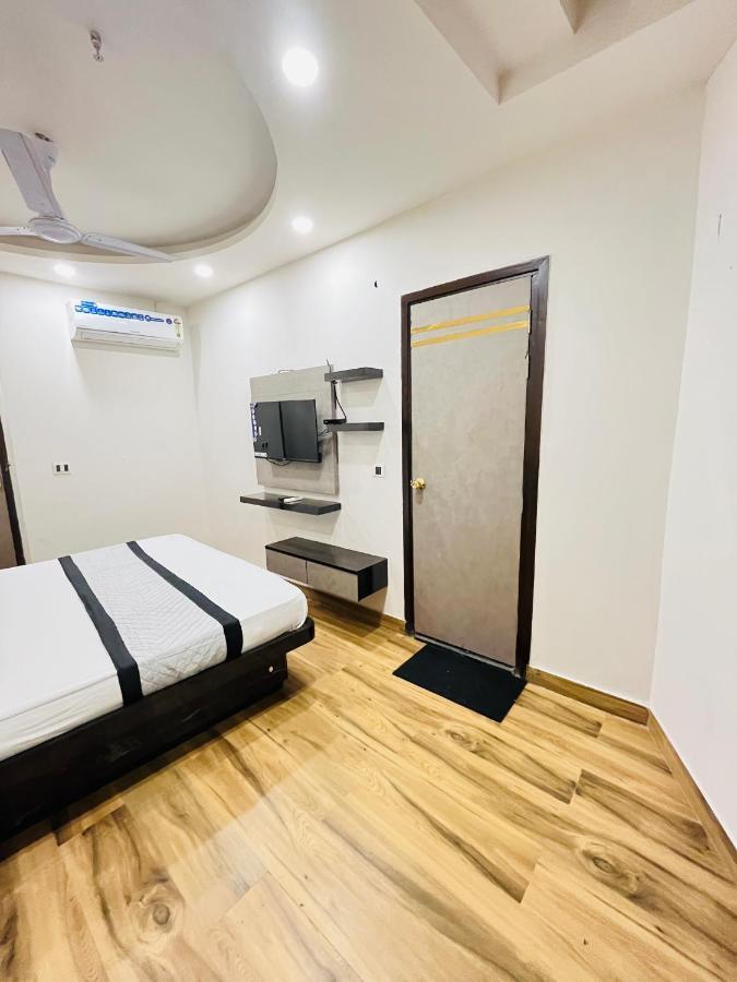 Hotel Red Stone Inn - Near New Delhi Railway Station - Paharganj Εξωτερικό φωτογραφία