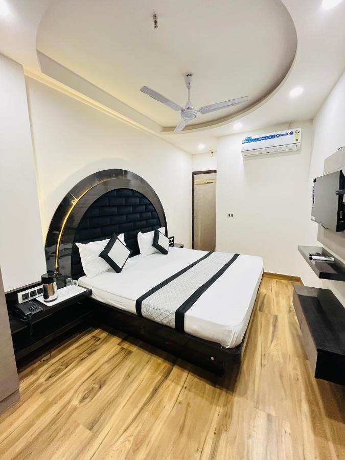Hotel Red Stone Inn - Near New Delhi Railway Station - Paharganj Εξωτερικό φωτογραφία