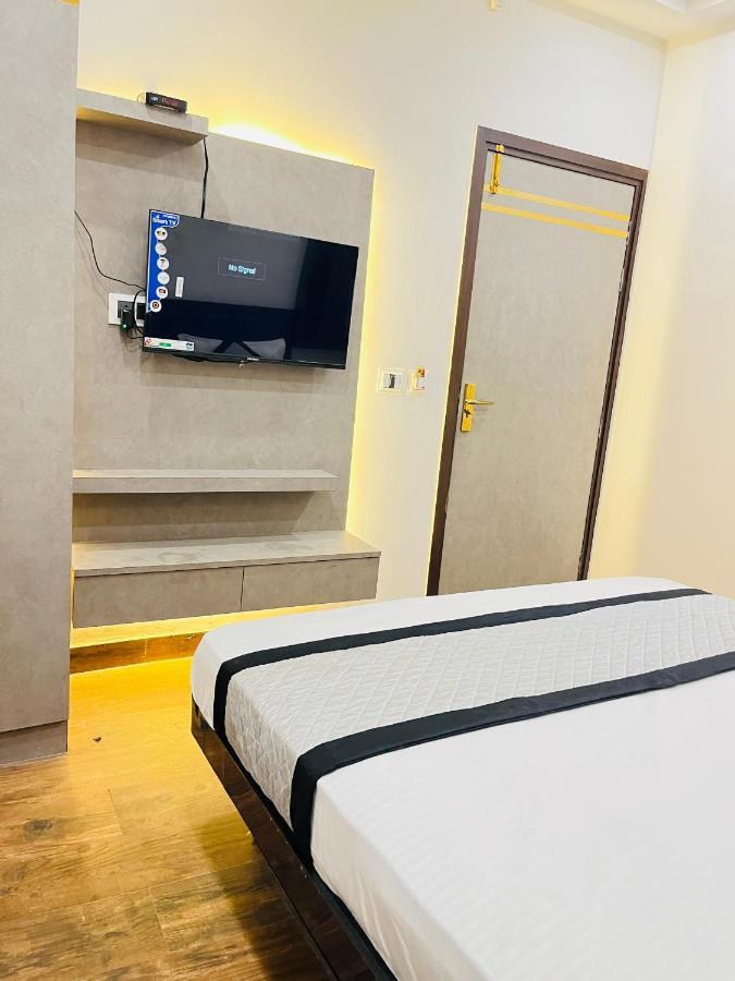 Hotel Red Stone Inn - Near New Delhi Railway Station - Paharganj Εξωτερικό φωτογραφία