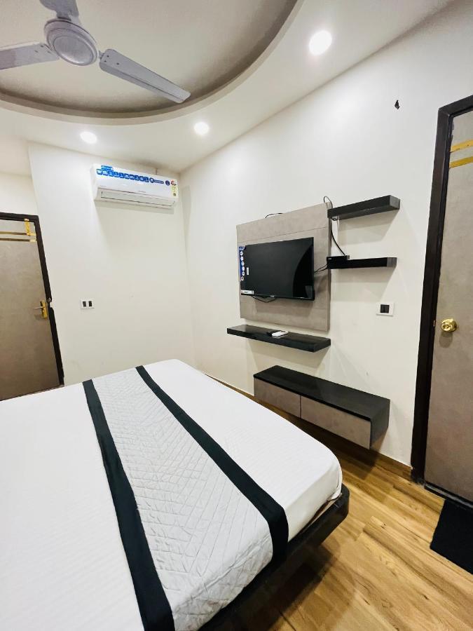Hotel Red Stone Inn - Near New Delhi Railway Station - Paharganj Εξωτερικό φωτογραφία