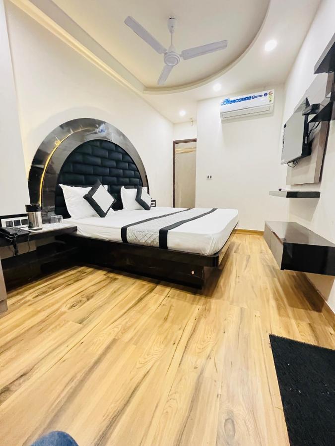 Hotel Red Stone Inn - Near New Delhi Railway Station - Paharganj Εξωτερικό φωτογραφία