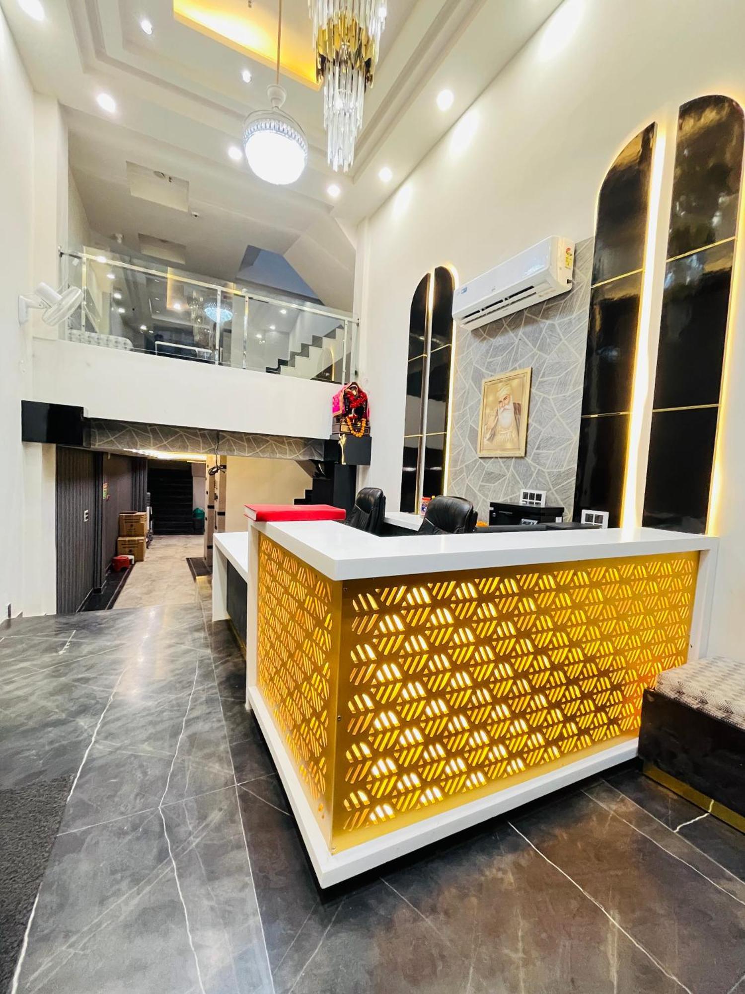 Hotel Red Stone Inn - Near New Delhi Railway Station - Paharganj Εξωτερικό φωτογραφία