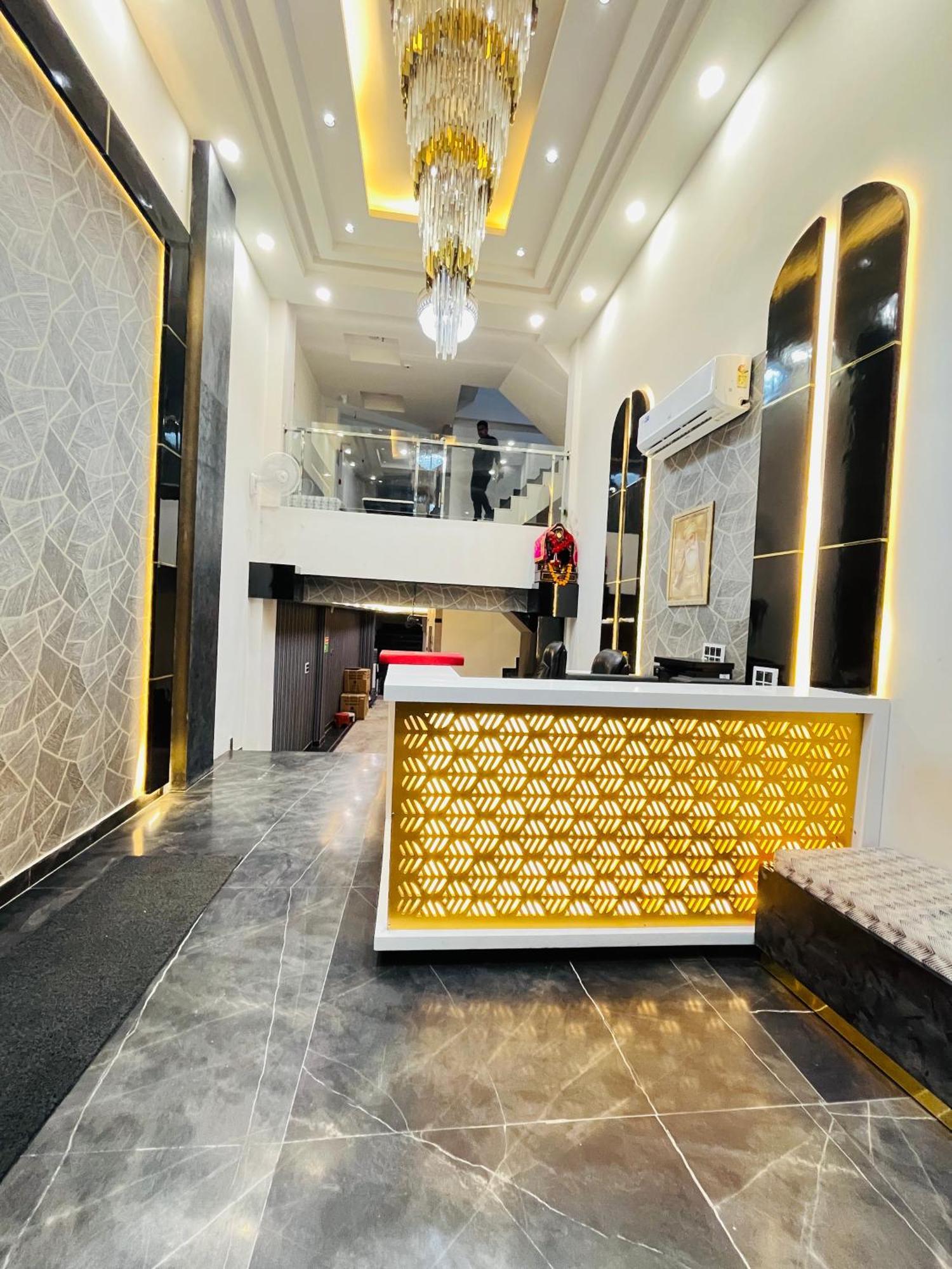 Hotel Red Stone Inn - Near New Delhi Railway Station - Paharganj Εξωτερικό φωτογραφία