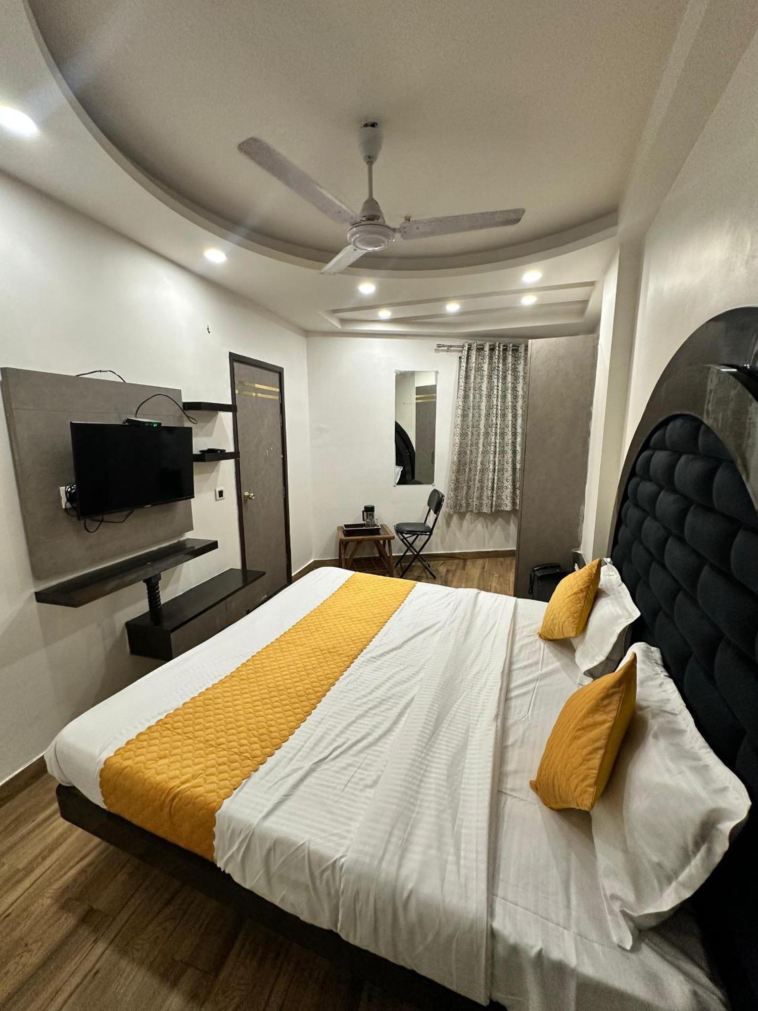 Hotel Red Stone Inn - Near New Delhi Railway Station - Paharganj Εξωτερικό φωτογραφία