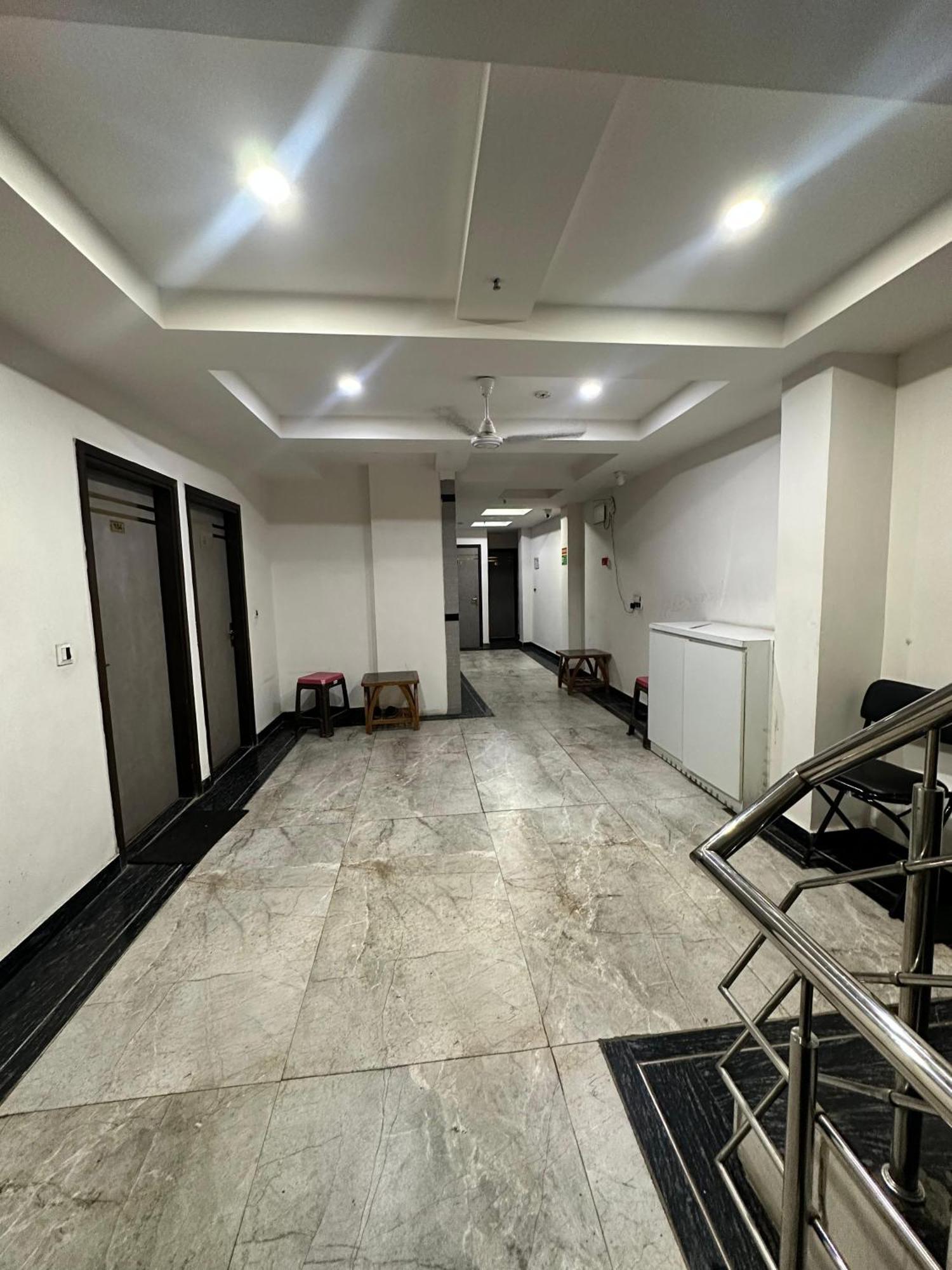 Hotel Red Stone Inn - Near New Delhi Railway Station - Paharganj Εξωτερικό φωτογραφία