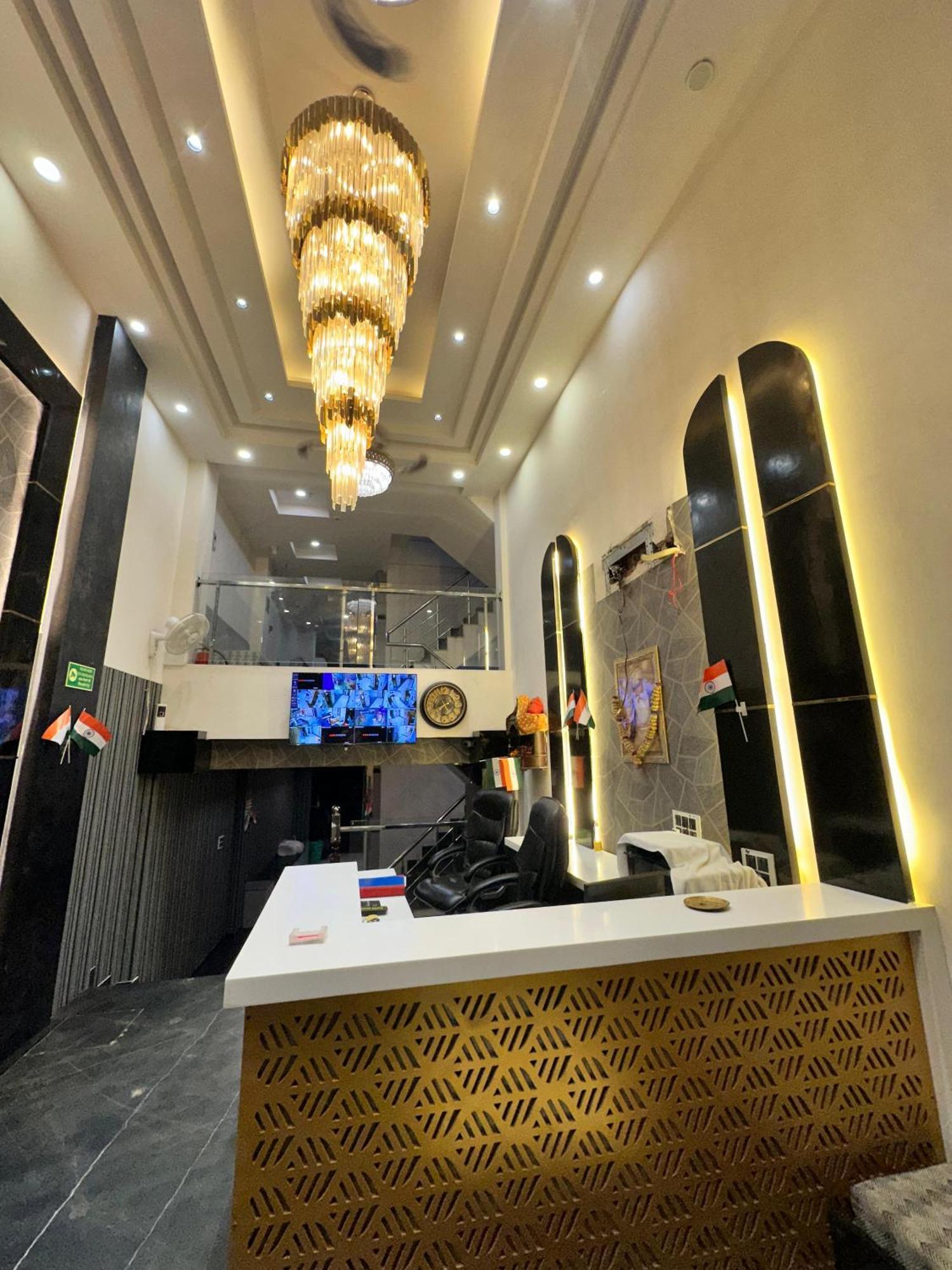 Hotel Red Stone Inn - Near New Delhi Railway Station - Paharganj Εξωτερικό φωτογραφία