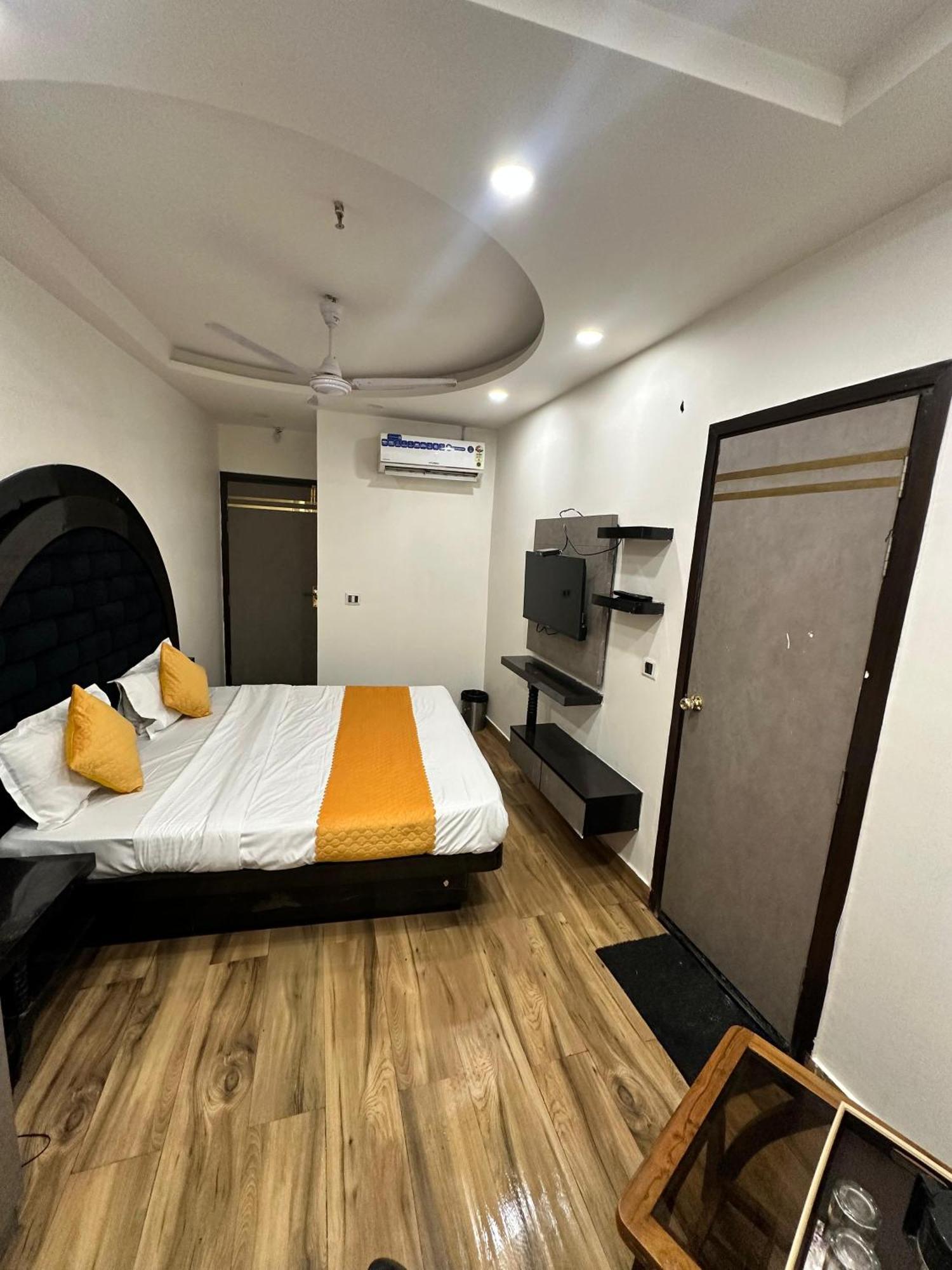Hotel Red Stone Inn - Near New Delhi Railway Station - Paharganj Εξωτερικό φωτογραφία